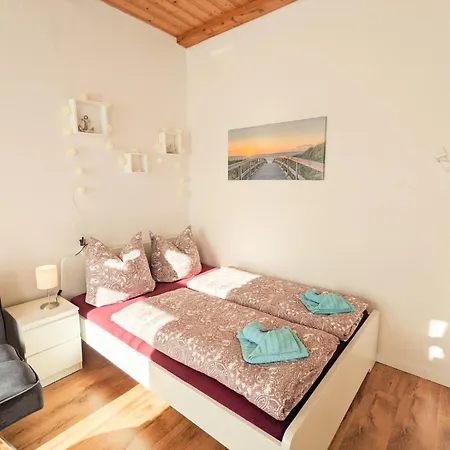 R1 - Urlaubsmagie - Bad Schandau Fusslaeufig, Garten Appartement Rathmannsdorf